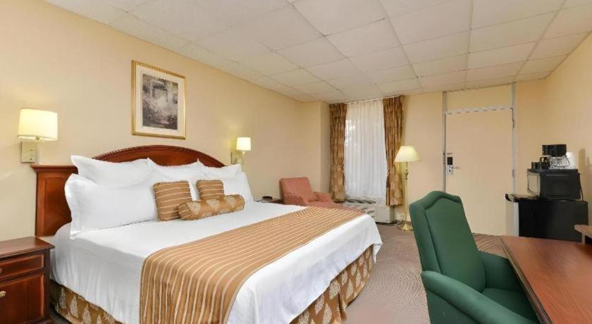 Americas Best Value Inn & Suites Victoria Buitenkant foto