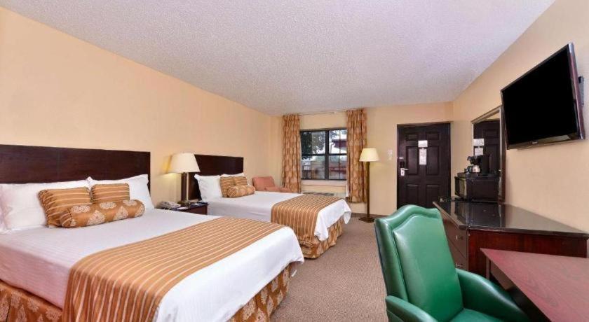 Americas Best Value Inn & Suites Victoria Buitenkant foto